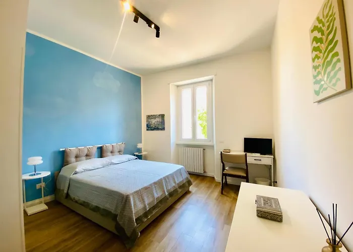 Domus 14 * Roma